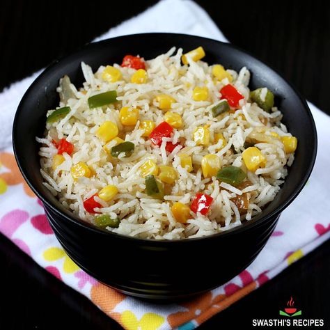 Corn Fried Rice, Rice And Corn Recipe, Corn Fried, Sandwich Recipes Indian, Sweet Corn Recipes, Spinach Healthy, Corn Rice, Fried Rice Recipe Easy, Indian Rice Recipes