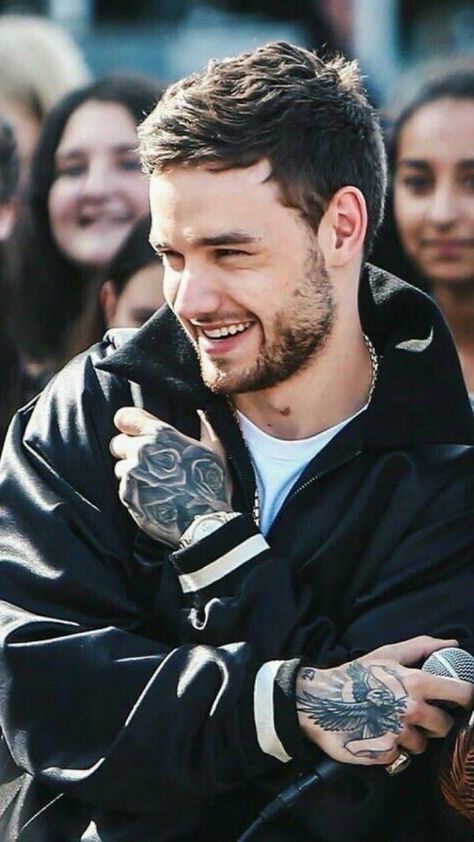 Liam Payne Tattoos, Gambar One Direction, One Direction Photos, Liam James, One Direction Harry, One Direction Pictures, James Horan, Pop Rock, Zayn Malik