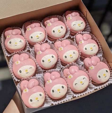 ْ on Twitter: "my melody macarons… " My Melody Cake Pops, My Melody Cupcakes, Macaron Recipe Flavors, Food Hello Kitty, Sanrio Birthday, Sanrio Food, 9th Birthday Cake, Melody And Kuromi, Hello Kitty Birthday Party