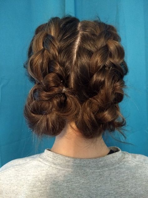 Braiding Hairstyles For Short Hair, Pigtail Buns Low, Dutch Braid Space Buns Tutorial, Braided Pigtail Buns, Braids Into Buns, Low Pigtail Buns, Dutch Braids Short Hair, Dutch Braid Bun, Track Hairstyles