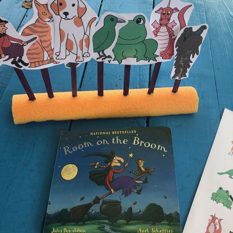 Room on the Broom by Julia Donaldson and Axel Scheffler Room On The Broom Door Decoration, Alt Room, Animal Characteristics, Axel Scheffler, Julia Donaldson, Room On The Broom, Puppet Show, Popsicle Sticks, Read Aloud