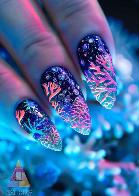 Stiletto Nail Design, Sea Nail Art, Statement Nails, Time Nails, Disney Acrylic Nails, Neon Nail Art, Sea Nails, Neon Nail Designs, Fancy Nail Art