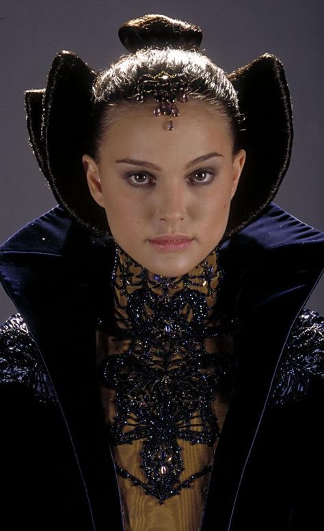 1000+ images about Padme on Pinterest | Queen Amidala, Star Wars ... Padme Amidala, Head Piece, Natalie Portman, A Woman, Star Wars, Black Dress, Black