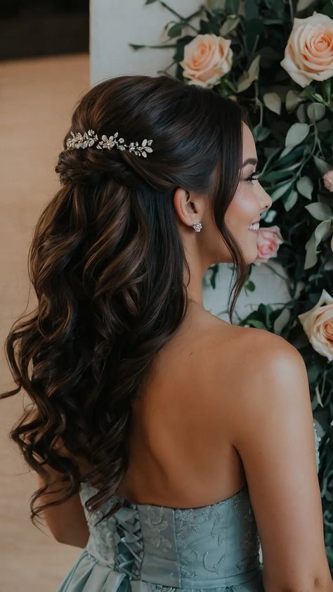 Wedding Ponytail Hairstyles Bridesmaid, Bridesmaid Hairstyle Ideas, Wedding Ponytail Hairstyles, Bridesmaid Hairstyle, Wedding Hair Colors, Black Ponytail, Black Wedding Hairstyles, Bridal Braids, Romantic Curls