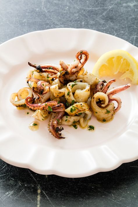 A Simple Grilled Calamari For Beginners Cooking Squid, Calamari Recipe, Grilled Calamari, Calamari Recipes, Grilled Squid, Squid Recipes, Popsugar Food, Clam Recipes, Clean Cooking