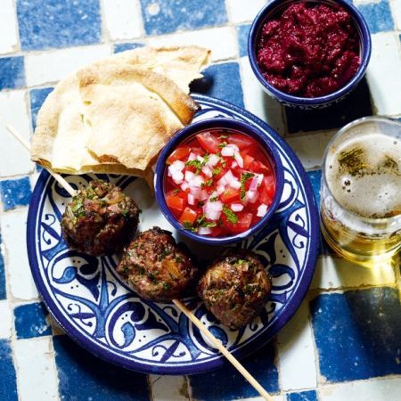 Street Food Recipes Street Food Party Ideas, Moroccan Lamb Meatballs, Fishball Recipe, Lamb Kebabs, Moroccan Lamb, Lamb Dishes, Best Bread Recipe, Kebab Recipes, Dinner Party Recipes