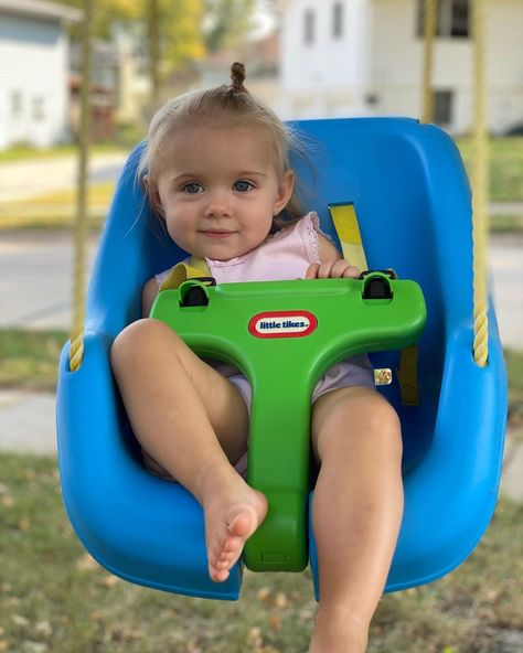 Wren And Jacquelyn, Wren Eleanor, Blonde Boy Aesthetic, Blonde Boys, Family Goals, Wren, Aesthetic Hair, Baby Car Seats, Love Her