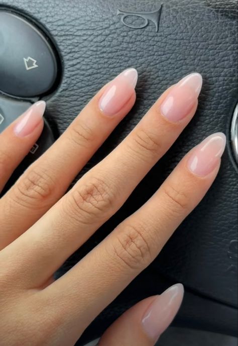 Oval Natural Nails, Wedding Nails For Guest, Nails For Wedding Guest, Nails For Wedding, Teacher Nails, Natural Nails Manicure, Pink Glitter Nails, Nail Shimmer, Happy Nails