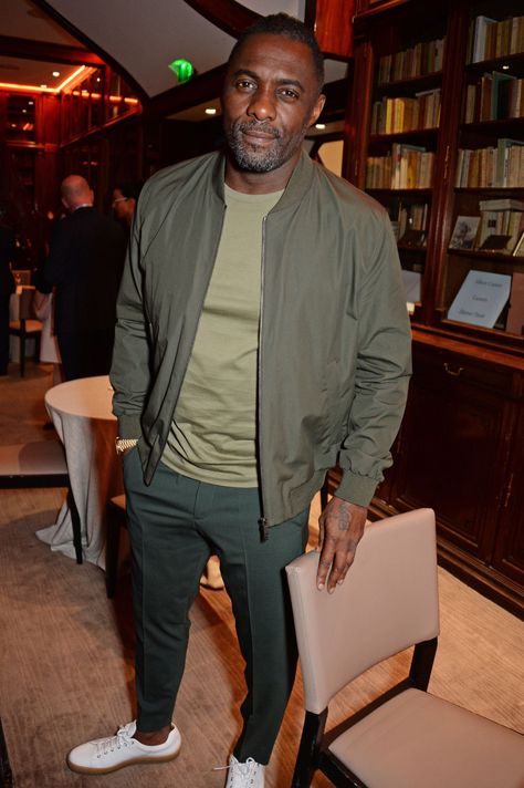 Idris Elba Style, Mens Casual Outfits Summer, Smart Casual Men, Mens Fashion Smart, Idris Elba, Mens Fashion Classy, Smart Casual Outfit, Men Fashion Casual Outfits, Black Men Fashion