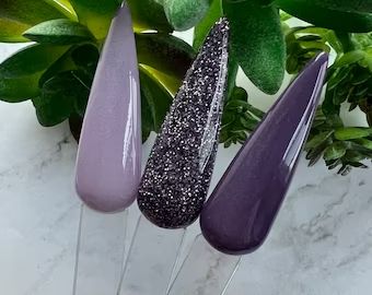 DipnoticNails - Etsy Purple And Champagne Nails, Purple Ombre Halloween Nails, Navy And Glitter Nails, Light Plum Nails, Fall Plum Nails, Purple Nails With Glitter Accent, Dark Purple Acrylic Nails Coffin, Mauve Purple Nails, Black And Lavender Nails