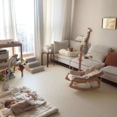 Korean Nursery Room, Korean Living Room, Japan Living Room, Korean Apartment Interior, Korean Baby, Baby Furniture, Home Room Design, Apartment Interior, Baby Decor