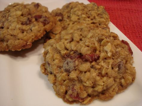 The Cookie Scoop: Calico Cookies Kamut Recipes, Homemade Chicken Fingers, Yummy Oatmeal, Kamut Flour, Ancient Grains, Chicken Fingers, Oatmeal Raisin Cookies, Coconut Cookies, Raisin Cookies