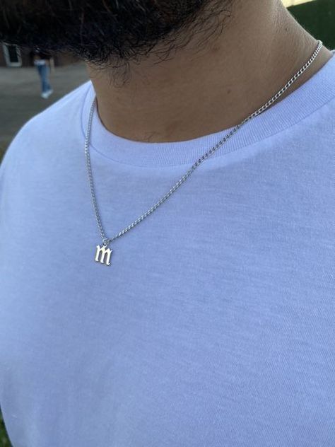 Mens Necklace Personalized, Diy Gifts Videos, Gold Jewelry Prom, Boyfriend Necklace, Silver Initial Necklace, Boys Necklace, M Necklace, Name Necklace Silver, Mens Fashion Jewelry