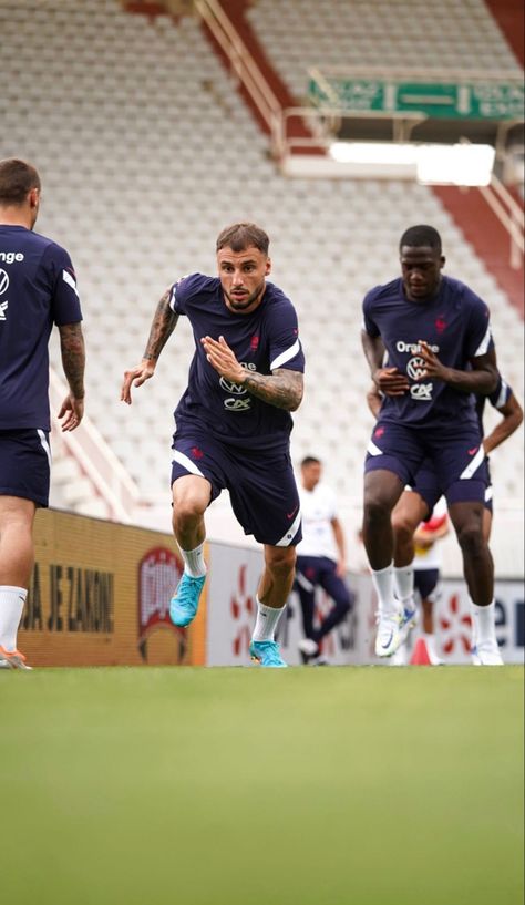 Equipe de France Jonathan Clauss, Soccer Field, Basketball Court, Soccer, Football, France, American Football