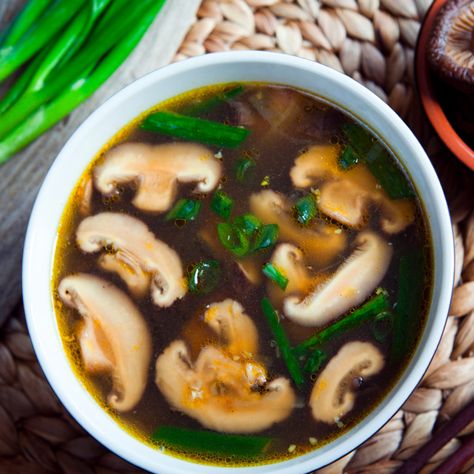 Check out this quick and tasty Mushroom Miso Soup Recipe that features the health-boosting benefits of bone broth, miso, and mushrooms. Bone Broth Mushroom Soup, Clear Broth Mushroom Soup, Soup Recipes With Bone Broth, Bone Broth Dishes, Bone Broth Recipe Dishes, Asian Bone Broth, Broth Mushroom Soup, Bone Broth Soup Recipes, Mushroom Miso