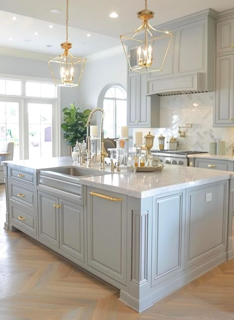 Not White Kitchen Ideas, Modern Country House Kitchen, Gorgeous Kitchens Luxe, Luxury Home Design Ideas, Innovative Home Ideas, Dream Kitchen Design Luxury Modern, Modern Kitchen Design Luxury 2025, Kitchen Inspo Modern Farmhouse, Luxury Farmhouse Interior