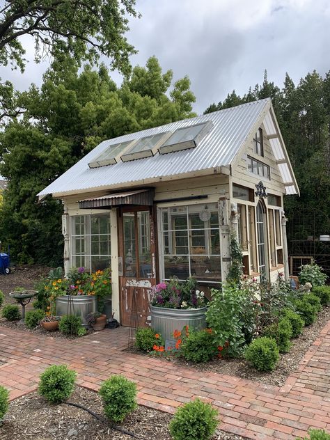 She-Sheds — Bryan Appleton Designs Orangerie Greenhouse, Shed Landscaping Ideas, Desert Yard, She Shed Greenhouse, Greenhouse Inspiration, Sheds Ideas Backyard, Cottage Garden Sheds, Garden Shed Interiors, Window Greenhouse