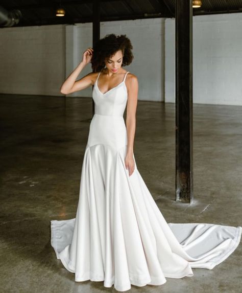 Funky Wedding Dress, Tara Latour, Color Wedding Dress, Pleated Wedding Dresses, Drop Waist Gown, Drop Waist Wedding Dress, Minimalist Gown, Minimal Wedding Dress, Rose Williams