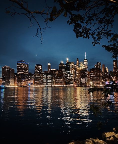 #newyorkcity #nyc #view #manhattan #aesthetic Manhattan Astethic, Downtown Manhattan Aesthetic, Lower Manhattan Aesthetic, Manhattan Beach Aesthetic, Manhattan Skyline Night, Lower Manhattan, Manhattan, New York Skyline, New York