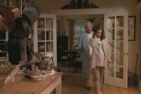 Father Of The Bride House, The Bride Movie, Nancy Meyers Movies, Father Of The Bride Outfit, Nancy Meyers, Vogue Living, Deco Retro, Interior Pictures, Cozy Space