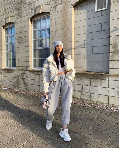 Ivona Zupet, Outfits Men Streetwear, Looks Black, Streetwear Fashion Women, Sporty Outfits, 가을 패션, Streetwear Outfits, Looks Style, Mode Inspiration