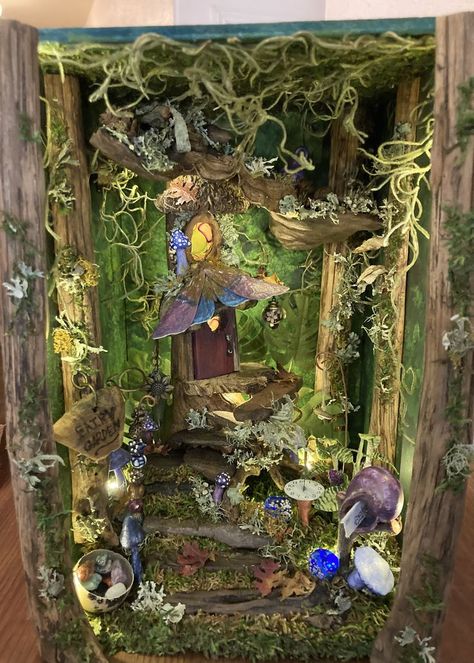 Craft Journal Ideas, Empowering Poems, Fairy Garden Books, Fairy Garden Room, Journal Nature, Bookshelf Art, Motivating Quotes, Art Poetry, Fairy Garden Designs