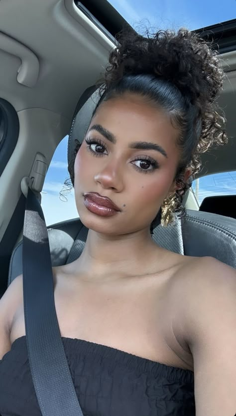 Makeup Mixed Girl, Mixed Girl Makeup, Date Makeup Looks, Easy Lashes, Date Night Beauty, Sultry Makeup, Mekap Mata, 20 Makeup, Car Selfie