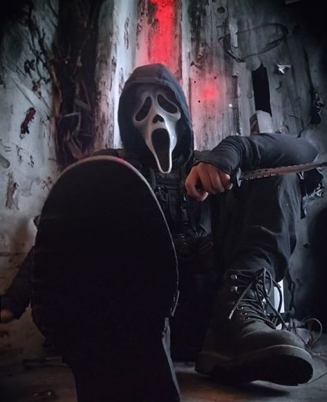 Ghostface scream cosplay Ghostface Call Of Duty, Solo Leveling, Guys And Girls, Call Of Duty, Scream