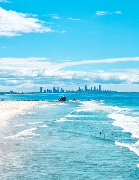 On Currumbin Beach is Elephant Rock – a popular spot with beach views of Surfers Paradise & The Gold Coast in Queensland, Australia. Climbing the stairs up to the platform on the top of Elephant Rock is a must when at Currumbin Beachto enjoy the aesthetic views. Find other places to visit nearby such as Currumbin Wildlife Sanctuary, Currumbin Rock Pools & Tallebudgera Creek. Currumbin is a must-visit on any East Coast Australia road trip itinerary from Cairns to Brisbane to Gold Coast to Sydney. Tallebudgera Creek, Currumbin Beach, East Coast Australia, Australia Road Trip, Aesthetic Views, Elephant Rock, Beach Views, Fairy Pools, Hervey Bay