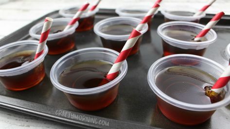 Root Beer Jello Shots, Root Beer Float Jello Shots, Tailgate Shots, Alcohol Jello Shots, Liquor Ideas, Rum Jello Shots, Sweet Alcoholic Drinks, Jello Shooters, Jell O Shots