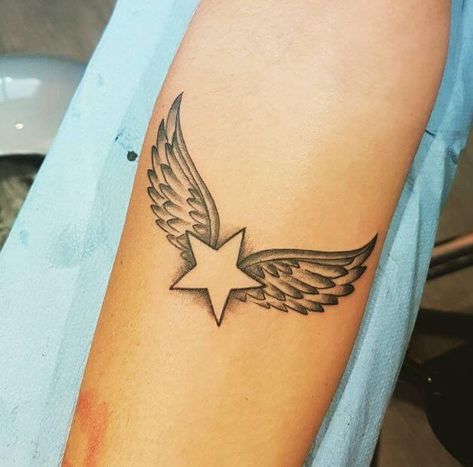 Cute Star Tattoos, Best Star Tattoos, Wings Tattoo Meaning, Tattoos On Arm, Star Tattoos For Men, Nautical Star Tattoos, Star Tattoo Meaning, Shooting Star Tattoo, Cool Wrist Tattoos