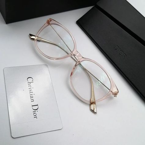 Coquette Glasses, Glasses Frames For Girl, Glasses Women Fashion Eyeglasses, Cute Glasses Frames, Classy Glasses, Glasses Frames Trendy, Fancy Glasses, Glasses Inspiration, Big Glasses