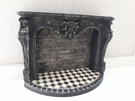 Gothic Doll House Furniture, Goth Dollhouse Diy, Mini Fireplace Diy, Dollhouse Fireplace Ideas, Diy Victorian Dollhouse, Gothic Miniatures, Goth Dollhouse, Haunted House Inspiration, Spooky Dollhouse