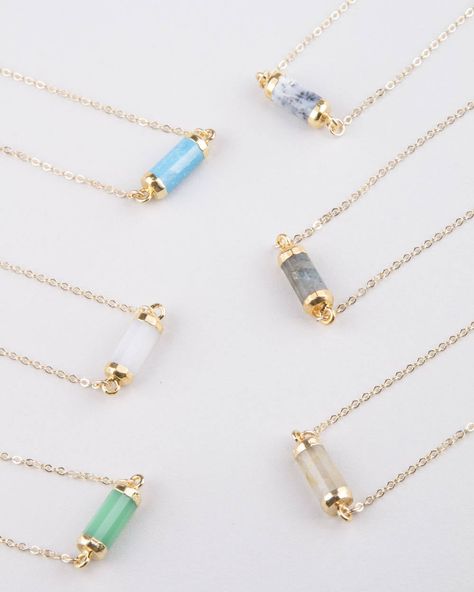 Gemstone Choker Necklace, Gemstone Bar Necklace, Gemstone Choker, Beautiful Stones, Gold Bar Necklace, Etsy Bridesmaid Gifts, Gold Choker Necklace, Everyday Necklace, Gold Choker