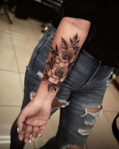 Roses Wrist Tattoo, Coverup Tattoo Forearm, Rose Tattoo Design Forearm, Tattoo Designs On Forearm, Rose Tattoo Designs For Women, Tattoo Brazo Mujer, Best Rose Tattoo, Colorful Rose Tattoos, Forearm Cover Up Tattoos