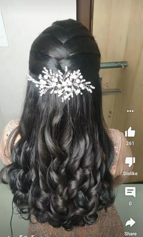 Simply Hairstyles, Reception Hairstyles, Bridal Hairstyles With Braids, Hair Style On Saree, Feminine Hairstyles, Saree Hairstyles, Engagement Hairstyles, Cute Quick Hairstyles, Bridal Hairdo