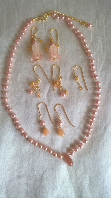 Knotted peach shell pearls and peach moonstone necklace and matching gold plated copper earrings Peaches And Cream, Peaches N Cream, Peach Moonstone, Moonstone Necklace, Copper Earrings, Jewelry Maker, Peaches, Moonstone, My Jewellery