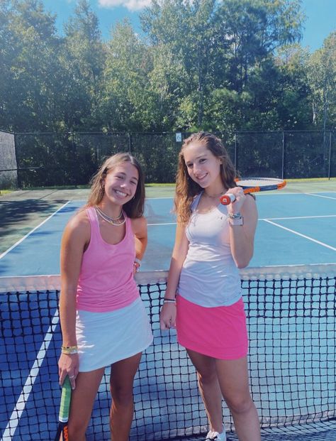 Preppy Tennis Aesthetic, Tennis Preppy Outfits, Cute Tennis Outfit Aesthetic, Preppy Golf Outfit, Preppy Tennis Outfit, Tennis Outfit Preppy, Tennis Girl Outfit, Tennis Lululemon, Lululemon Fits