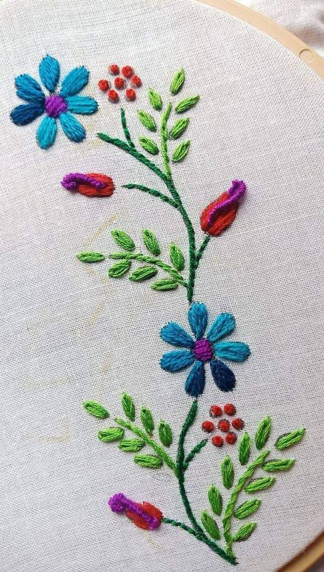 Hand Embroidery Design For Bedsheet, Border Embroidery Designs By Hand, Border Design Handmade, Hand Embroidery Border, Sugar Beads, Basic Hand Embroidery Stitches, Embroidery Border, Simple Hand Embroidery Patterns, Embroidery Lessons