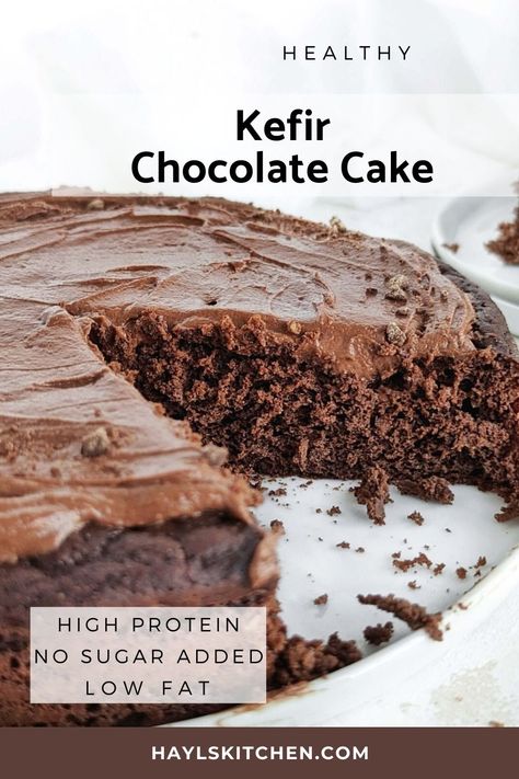 Rich and moist but Healthy Kefir Chocolate Cake for an easy dessert recipe. Kefir chocolate cake uses protein powder for sweetener, and has no sugar or butter either! Kefir Dessert, Baking With Protein Powder, Chocolat Cake, Unflavored Protein Powder, Low Calorie Protein, Kefir Recipes, Protein Cake, Easy Dessert Recipe, Caramel Crunch