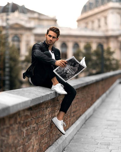 #fashion #men #style #fashionstyle #mode #menstyle Men Poses, White Sneakers Outfit, Sneaker Outfits, Mens Photoshoot Poses, Big Men Fashion, Portrait Photography Men, Men Photoshoot, Men Photography, Mens Fashion Inspiration