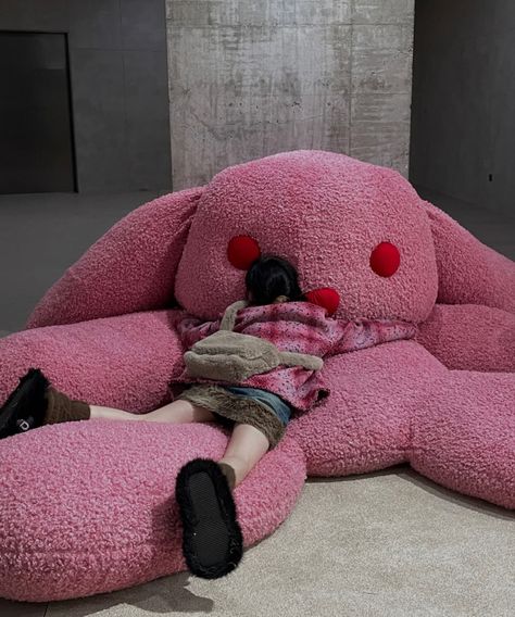 Huge Plushies Aesthetic, Life Sized Plushie, Giant Plushies, Plushie Aesthetic, Giant Stuffed Animals, Big Plush, Cute Bedroom Decor, Sewing Class, Cute Room