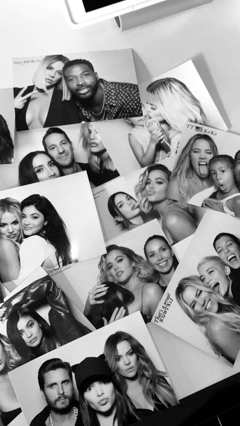 Kardashian Family Photo, Kardashians And Jenners, Khloe And Tristan, Kily Jenner, Dash Dolls, Jenner Girls, Estilo Kardashian, Kylie J, Kardashian Kids