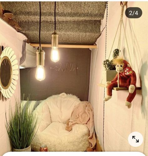 Corner Beds, Ryland Adams, Girls Hangout, Under Stairs Playroom, Hangout Room Ideas, Gömda Rum, Closet Nook, Reading Nook Closet, Hut Ideas