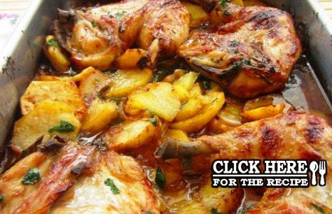 This amazing Portuguese roasted chicken with potatoes recipe (receita de frango assado com batatas) makes a delicious meal for two people. Azorean Food, Portugese Recipe, Portuguese Chicken Recipes, Roasted Chicken With Potatoes, Hibachi Rice, Portuguese Soup, Portuguese Chicken, Portuguese Dishes, Chicken With Potatoes