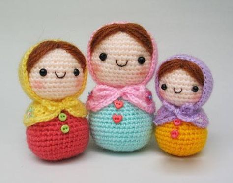 Japanese Amigurumi, Kawaii Inspiration, Crocheted Dolls, Babushka Dolls, Confection Au Crochet, Making Stuff, Haken Baby, Matryoshka Doll, Russian Doll