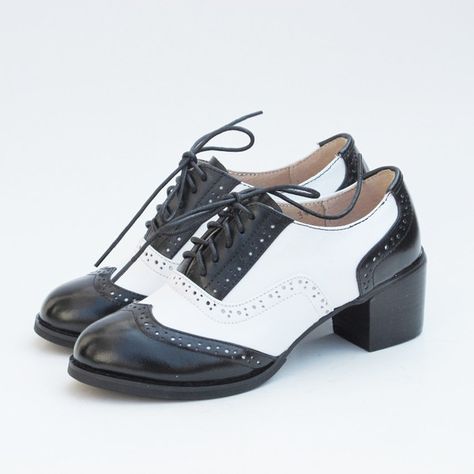 Leather Handmade Black White Vintage-inspired Wedding Gifts Oxfords... ($160) ❤ liked on Polyvore featuring shoes, oxfords, leather oxfords, black and white loafers, leather oxford shoes, black and white oxford shoes and wingtip shoes Oxford Shoes Black And White, Black And White Oxford Shoes Outfit, White Oxford Shoes, Oxford Shoes Heels, Oxford Shoes Outfit, Black Leather Oxfords, Black White Vintage, Wingtip Shoes, Leather Formal Shoes