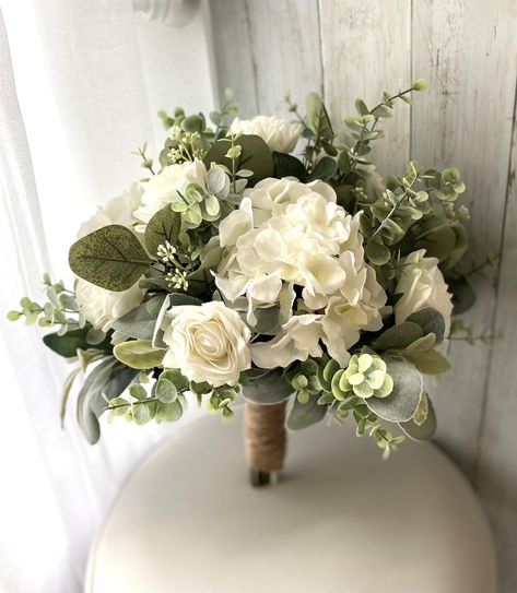 Wedding Bouquet Eucalyptus, Greenery Bridal Bouquet, Wedding Bouquet White, Bouquet Eucalyptus, Silk Flower Wedding Bouquet, Hydrangea Bouquet Wedding, Green Wedding Bouquet, Bridal Bouquet Peonies, Eucalyptus Bouquet