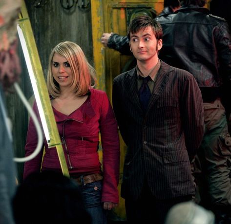 The Tenth Doctor and Rose Tyler / Doctor Who episode The Impossible Planet Billy Piper, Monkey Brain, Rose And The Doctor, Doctor Who 10, David Tennant Doctor Who, Under Your Spell, Billie Piper, 10th Doctor, Rose Tyler