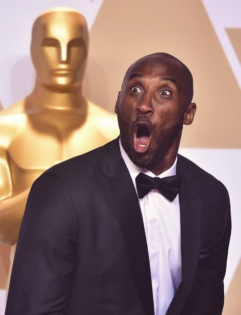 Bleacher Report 在 Twitter："Amazing. #Oscars… " Kobe Bryant Funny, Kobe Bryant Lakers, Basketball Academy, Kobe And Gigi, Mamba Forever, Kobe Bryant 8, Kobe & Gigi, Bryant Lakers, Mamba Mentality